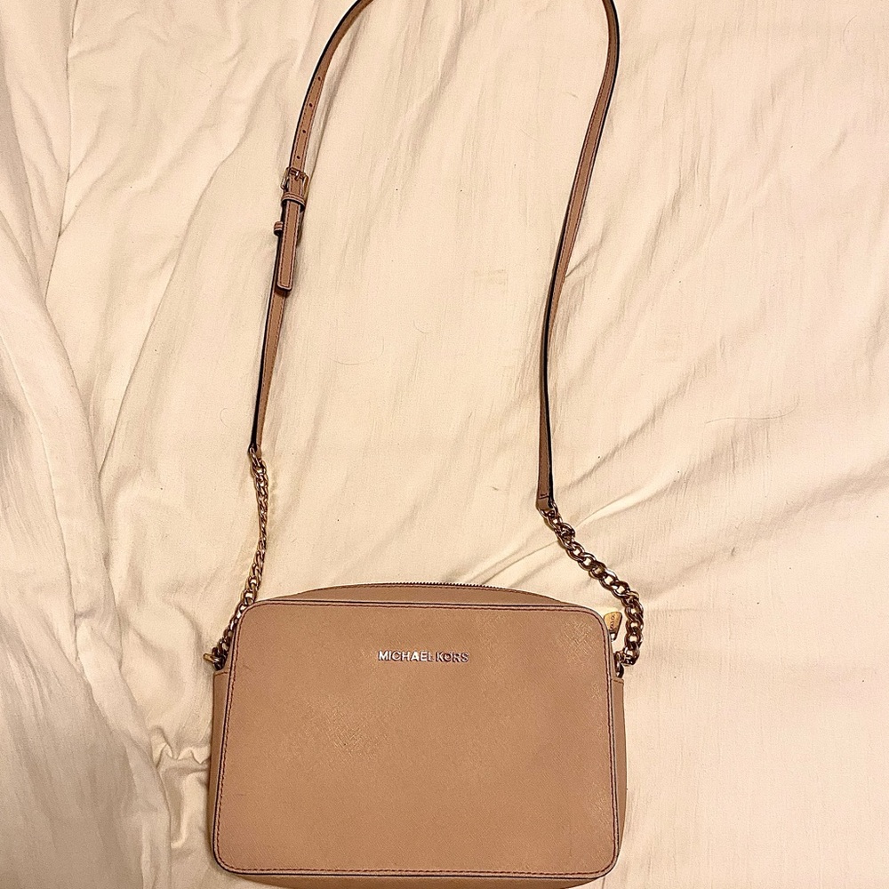 Michael Kors light pink cross body purse